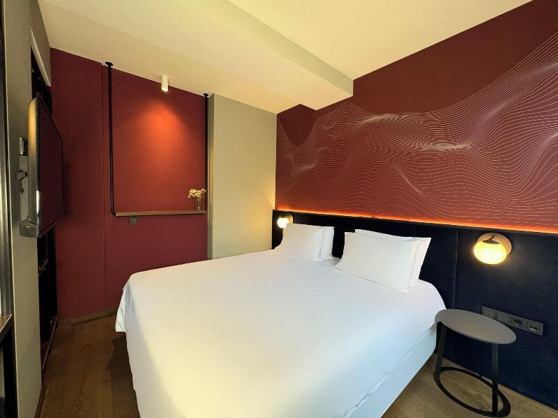 Tbilisi Edition - Design Hotel - Oda