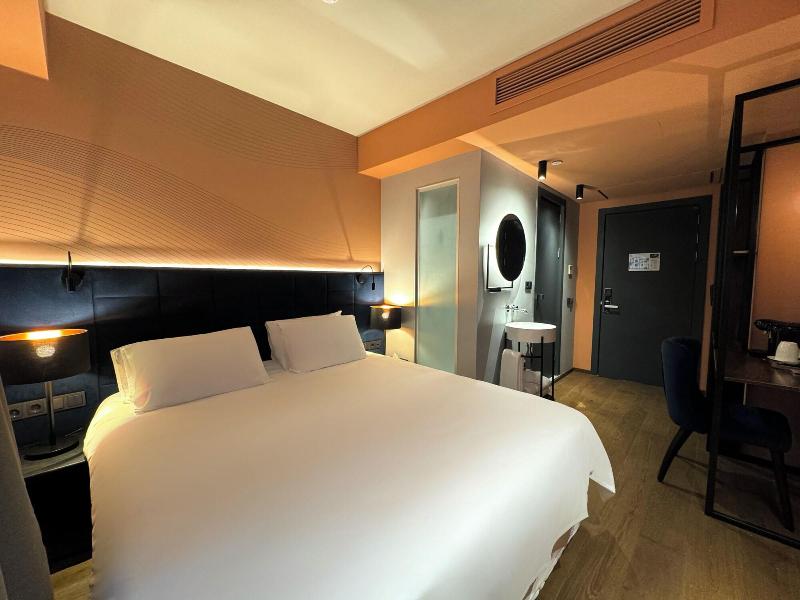 Tbilisi Edition - Design Hotel - Oda