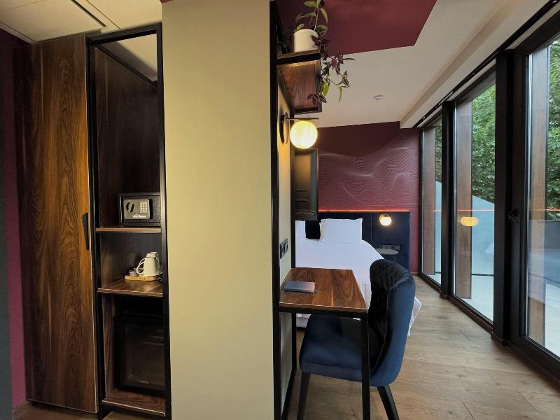 Tbilisi Edition - Design Hotel - Oda
