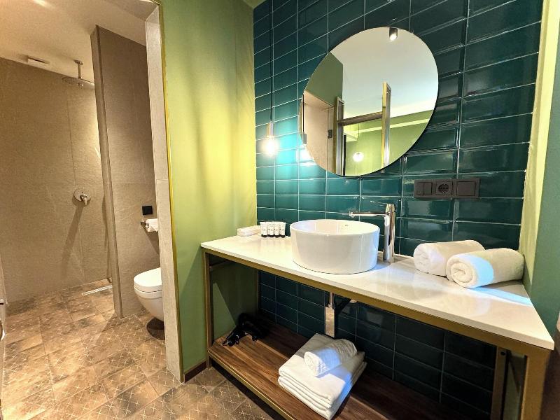 Tbilisi Edition - Design Hotel - Oda