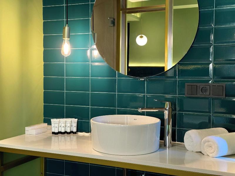 Tbilisi Edition - Design Hotel - Oda