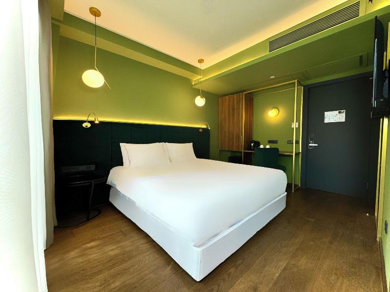 Tbilisi Edition - Design Hotel - Oda