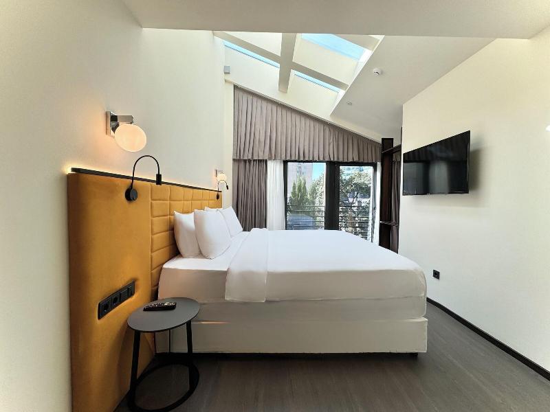Tbilisi Edition - Design Hotel - Oda