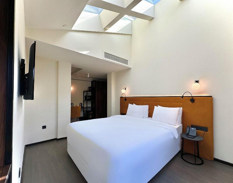 Tbilisi Edition - Design Hotel - Oda