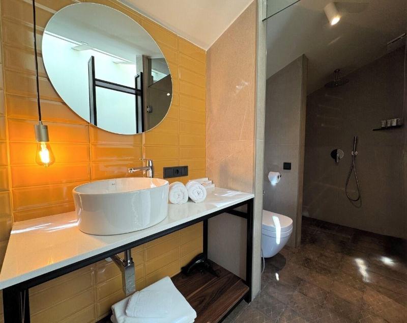 Tbilisi Edition - Design Hotel - Oda
