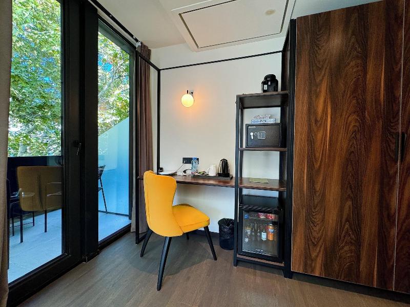 Tbilisi Edition - Design Hotel - Oda
