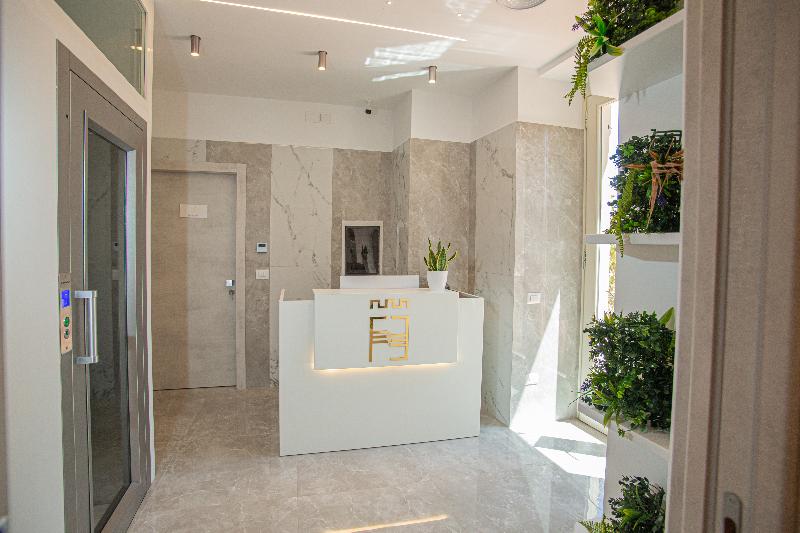 Forever Luxury Rooms - Lobi