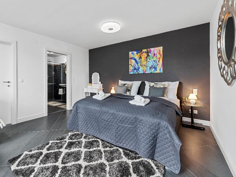 SKY9 Homes & Villas - Franz Spiegel-Gasse - Oda