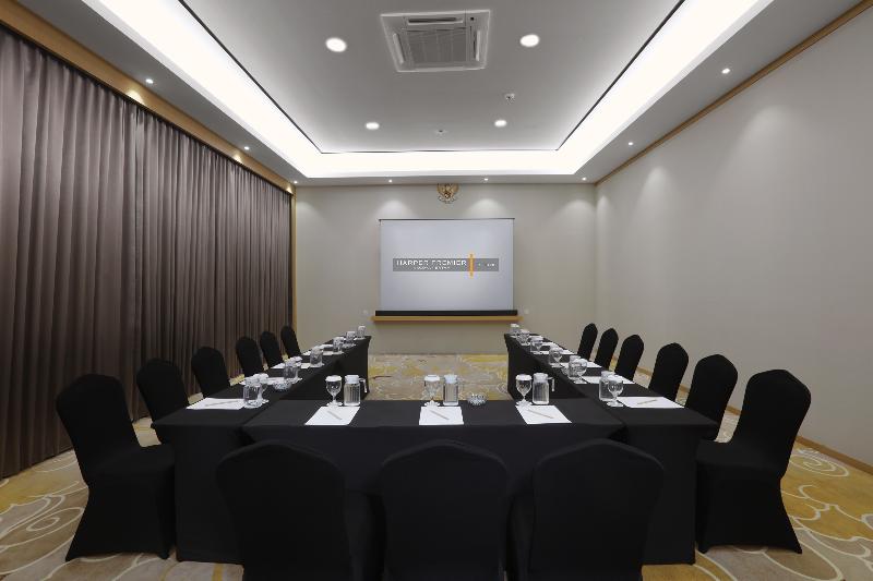 Harper Premier Nagoya Batam - Toplantı