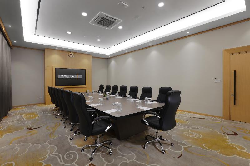 Harper Premier Nagoya Batam - Toplantı