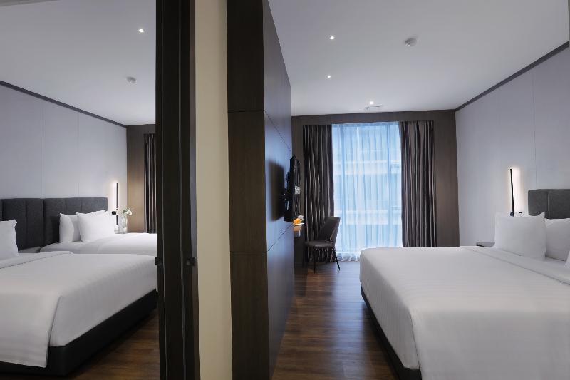 Harper Premier Nagoya Batam - Oda