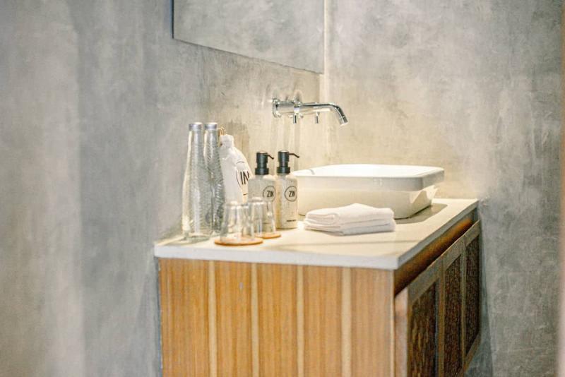 Zin Berawa Villas & Bungalows - Oda