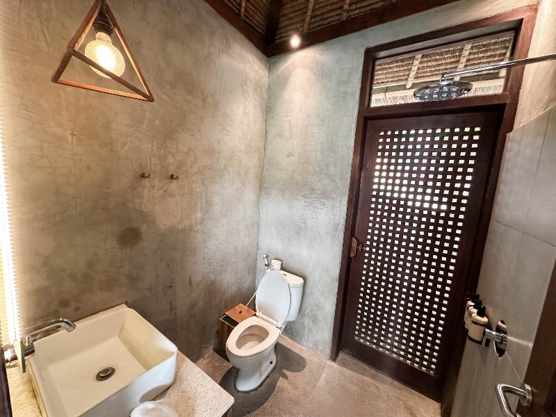 Zin Berawa Villas & Bungalows - Oda