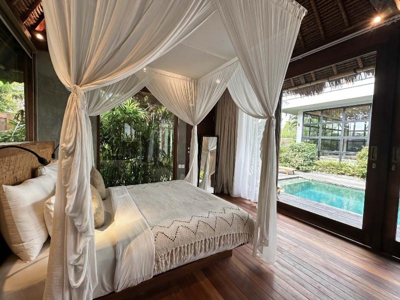 Zin Berawa Villas & Bungalows - Oda