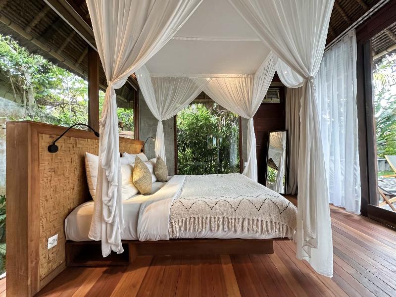 Zin Berawa Villas & Bungalows - Oda