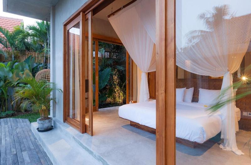Zin Berawa Villas & Bungalows - Oda