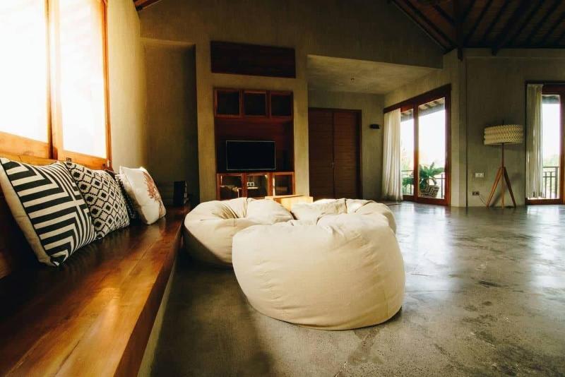 Zin Berawa Villas & Bungalows - Oda