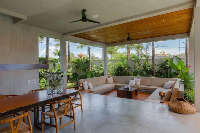 Zin Berawa Villas & Bungalows - Oda