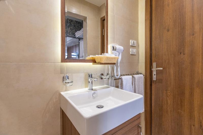 Nozol Pyramids Hotel & SPA - Oda
