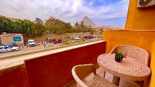 Nemes Pyramids View Inn fotoÄŸrafÄ±