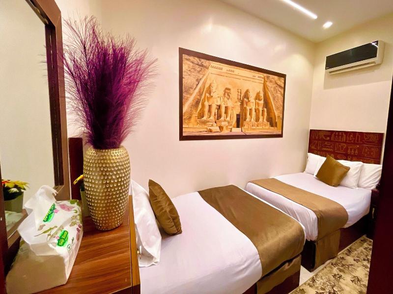 Nemes Pyramids View Inn - Oda