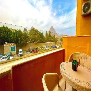 Nemes Pyramids View Inn fotoÄŸrafÄ±
