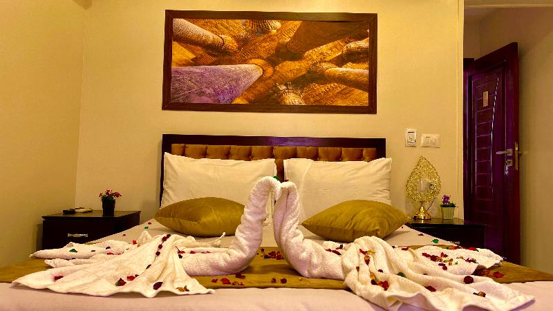 Nemes Pyramids View Inn - Oda