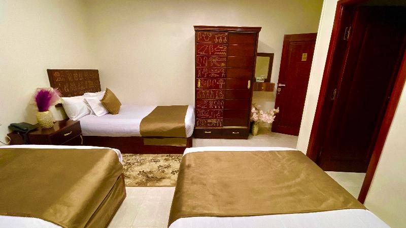 Nemes Pyramids View Inn - Oda