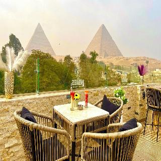 Nemes Pyramids View Inn fotoÄŸrafÄ±