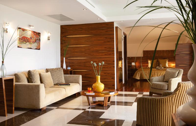 Porto Palace - Oda