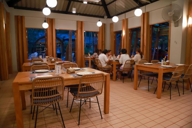 Dugong Village Resort - Restoran