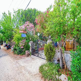 Madam Afrodit Konukevi fotoÄŸrafÄ±