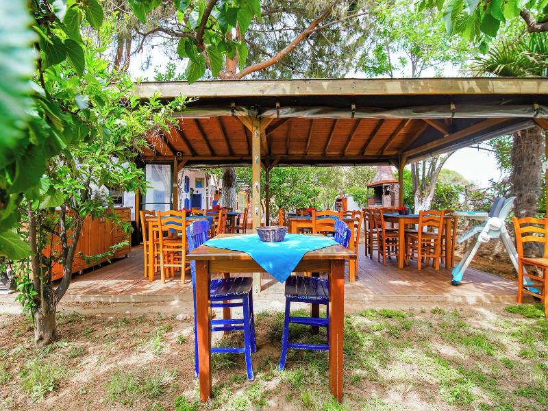Madam Afrodit Konukevi - Restoran