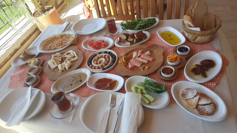 Suna Beach Kefaloz - Genel