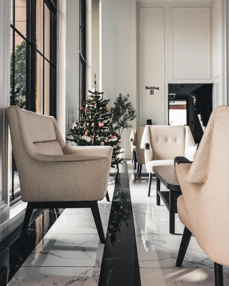 Leon Lasalle Hotel & Residences - Lobi