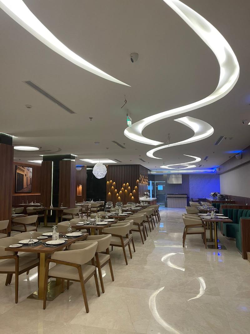 Swiss International Taif Hotel - Restoran