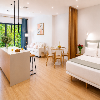 Paseo Suites Hotel
