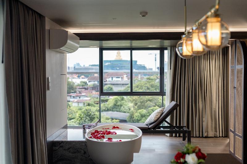 We Hotel Riverfront - Oda