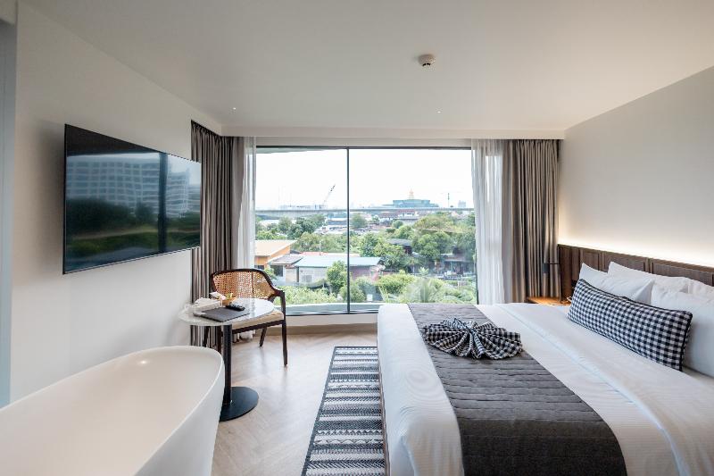 We Hotel Riverfront - Oda