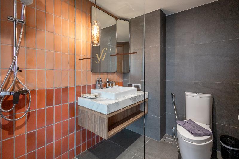 We Hotel Riverfront - Oda
