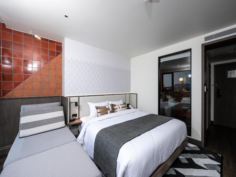We Hotel Riverfront - Oda