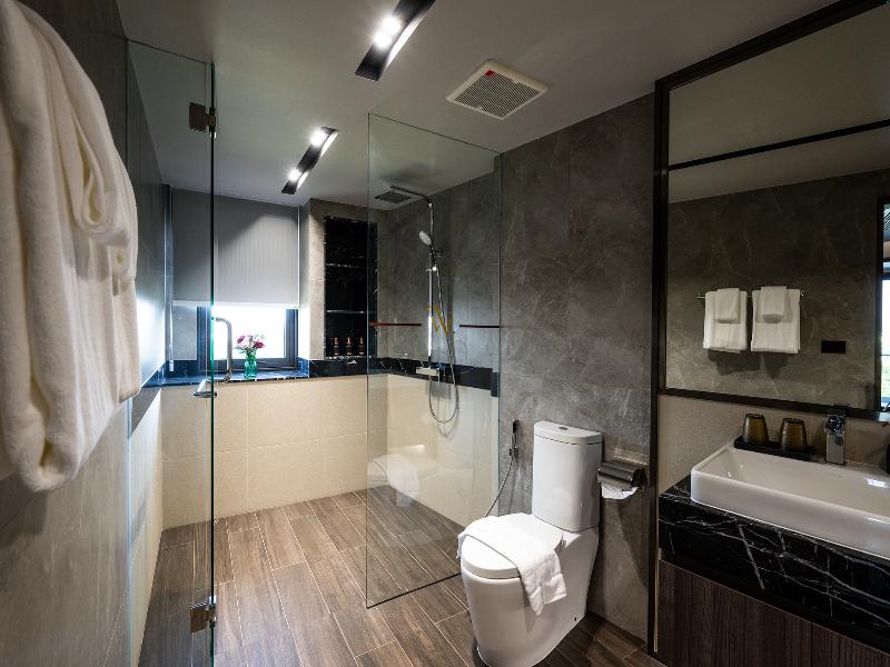 We Hotel Riverfront - Oda