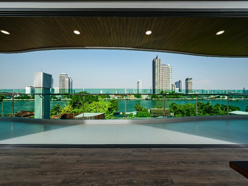 We Hotel Riverfront - Oda