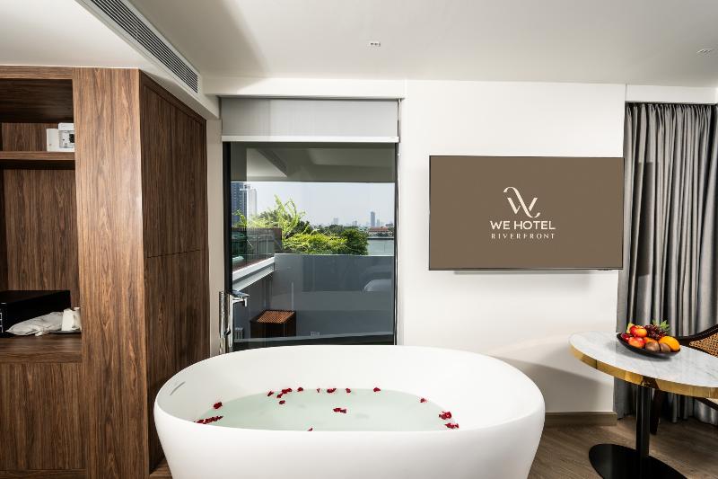 We Hotel Riverfront - Oda