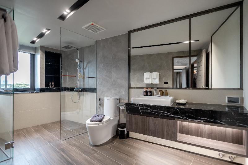 We Hotel Riverfront - Oda