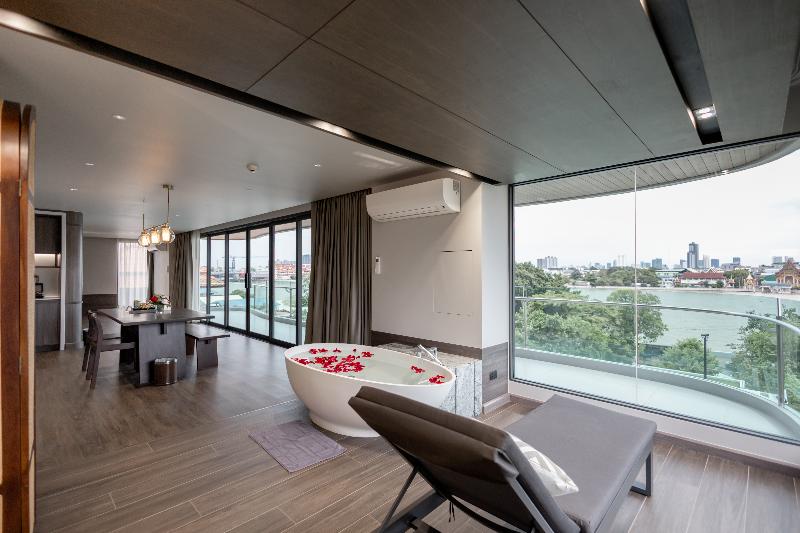 We Hotel Riverfront - Oda