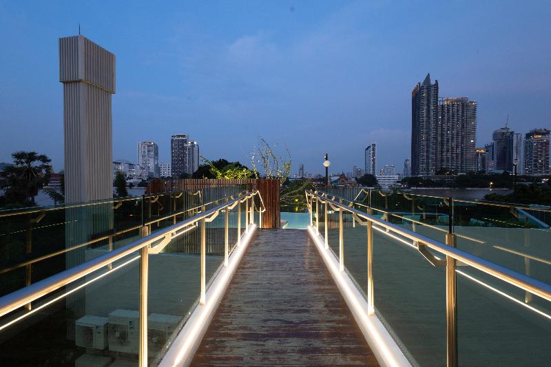 We Hotel Riverfront - Havuz