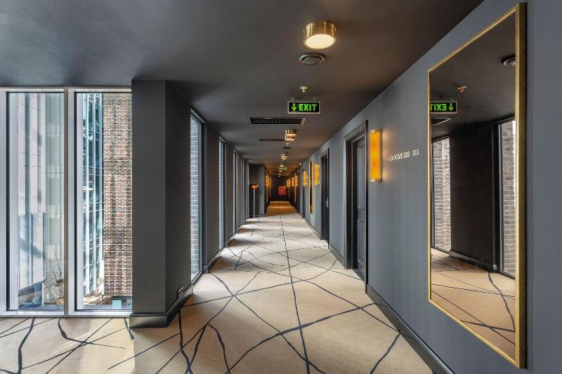 Artizan Design Hotel - Lobi