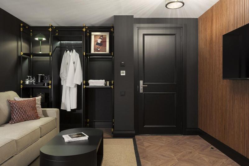 Artizan Design Hotel - Oda