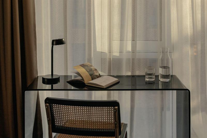 Artizan Design Hotel - Oda